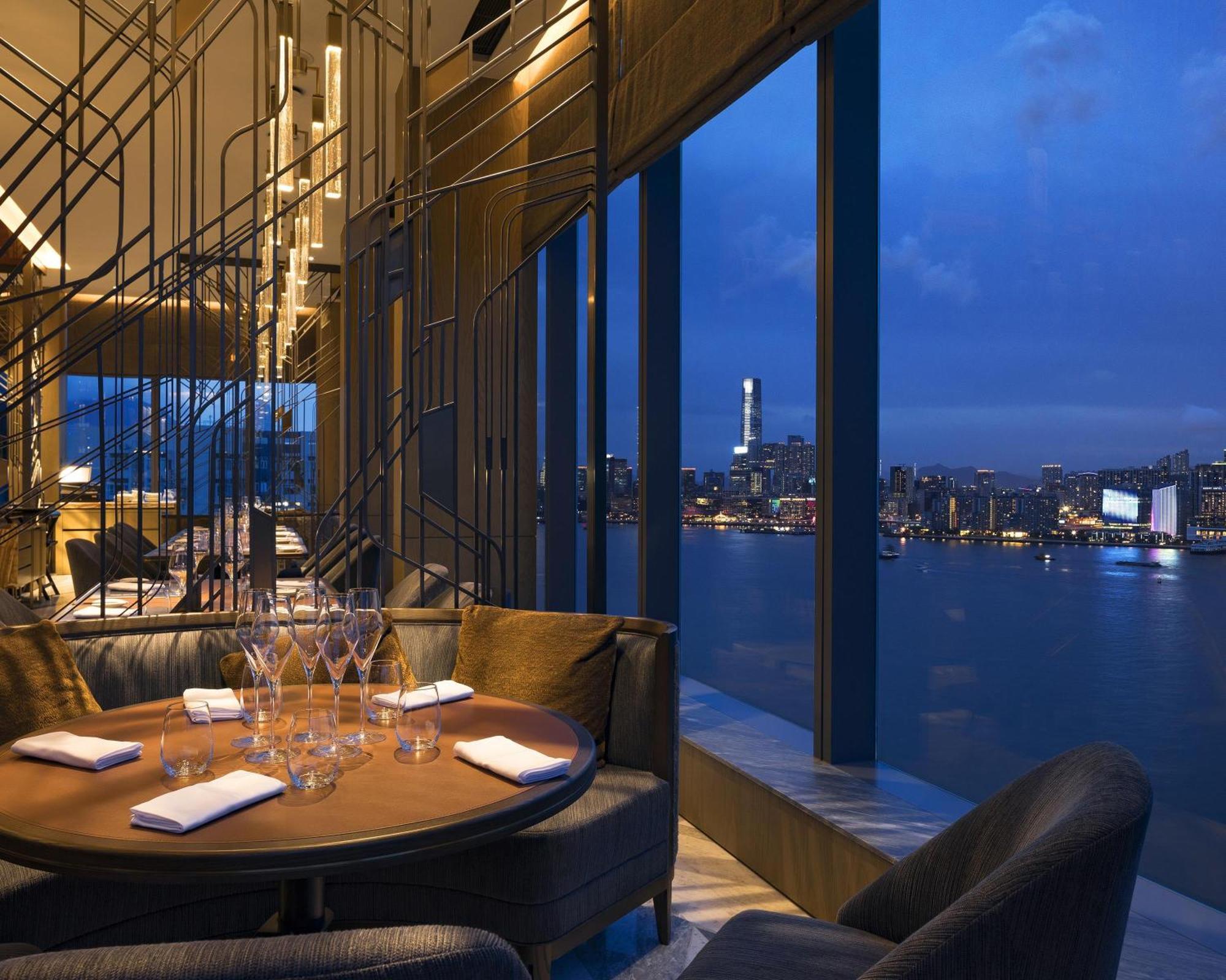 Hyatt Centric Victoria Harbour Hotel Hong Kong Exterior foto