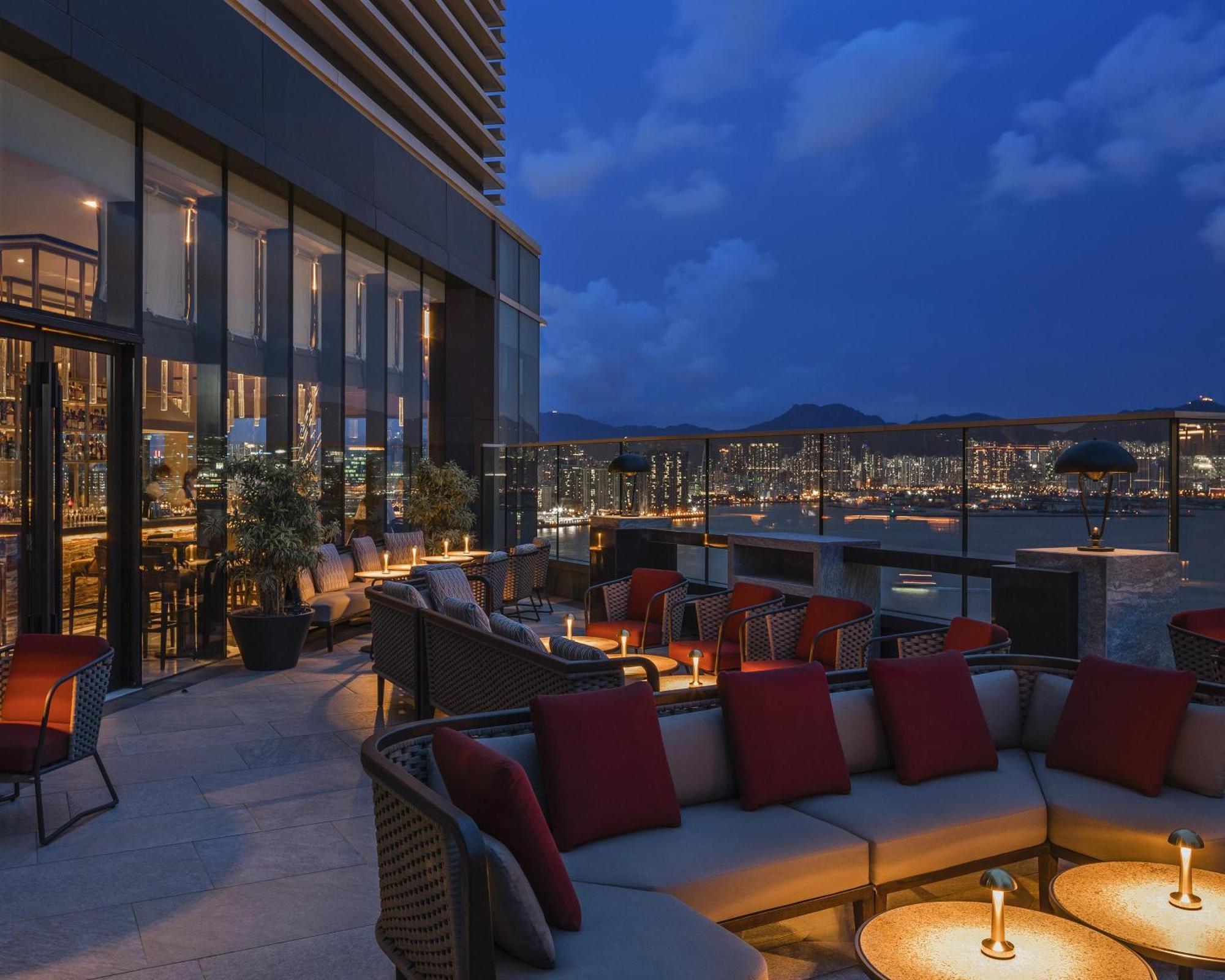 Hyatt Centric Victoria Harbour Hotel Hong Kong Exterior foto